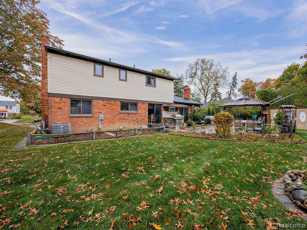5152 Bayside Drive, Troy, MI 48098 — Photo 45