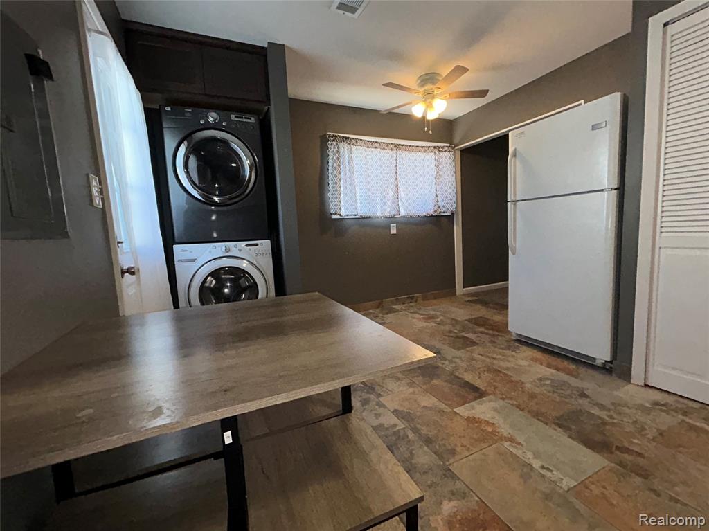 5877 William Street, Taylor, MI 48180 — Photo 9