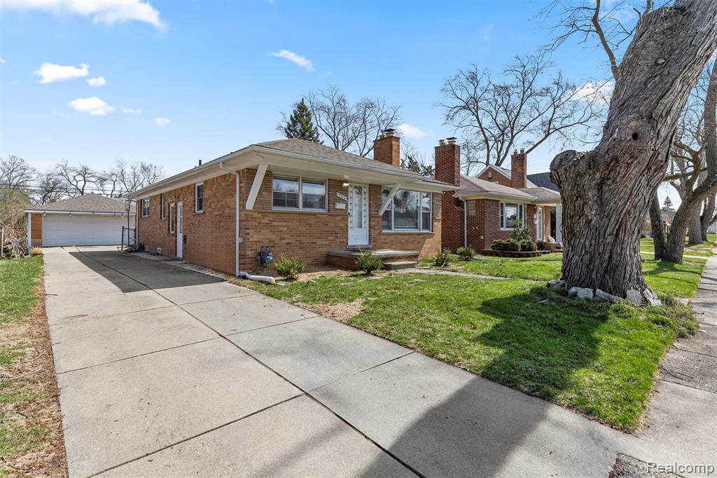 7312 Colonial Street, Dearborn Heights, MI 48127 — front exterior