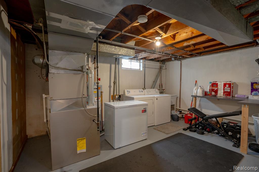 23360 Crossley Avenue, Hazel Park, MI 48030 — Photo 22