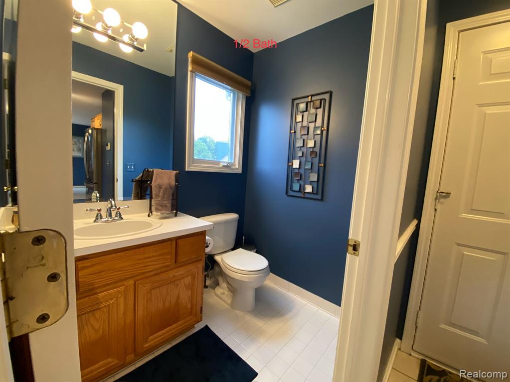 48701 LAFAYETTE Drive, Macomb, MI 48044 — Photo 43