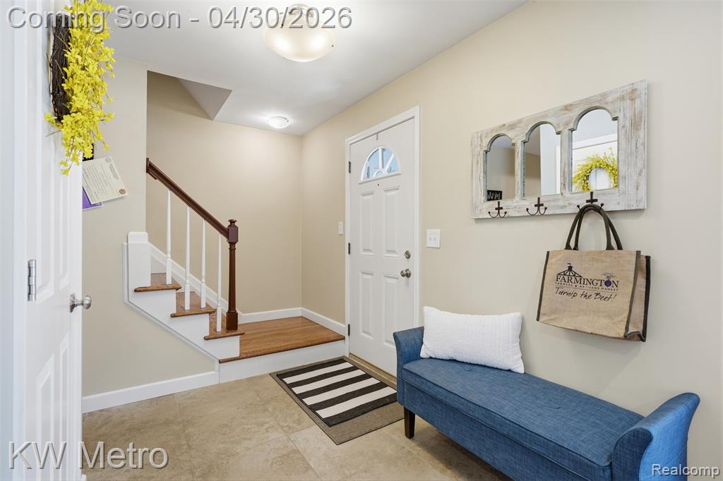 34180 Schulte Drive, Farmington, MI 48335 — Photo 4