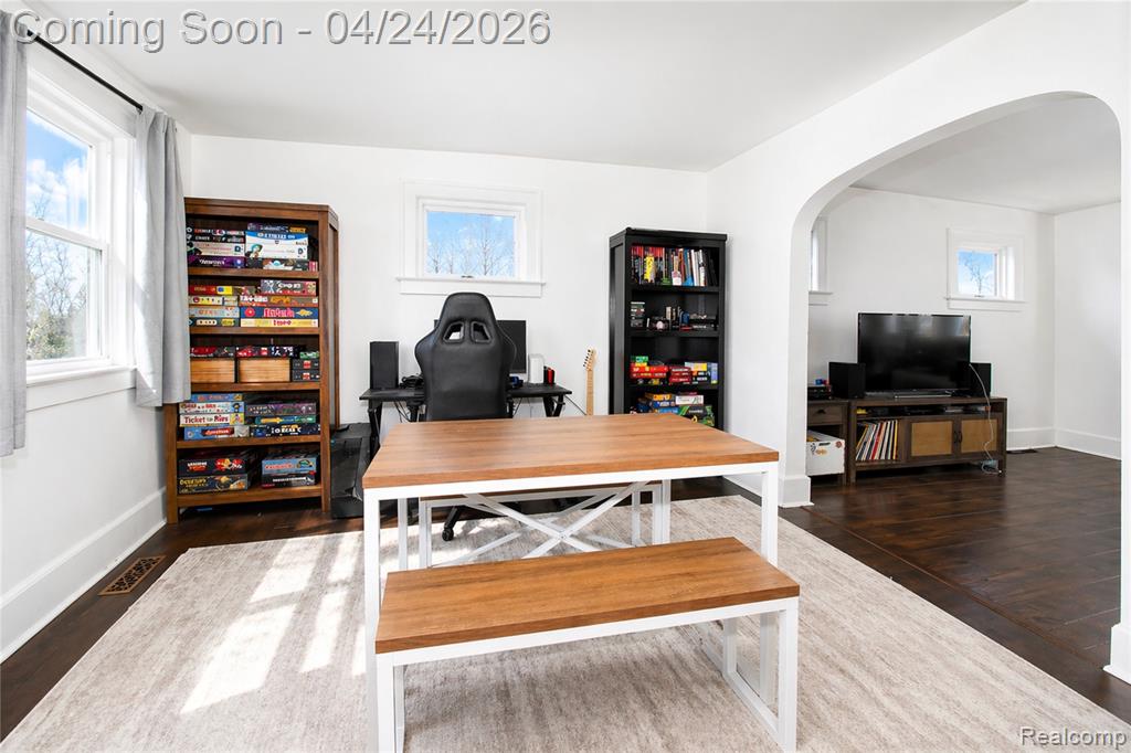 2140 E Bristol Road, Burton, MI 48529 — Photo 6