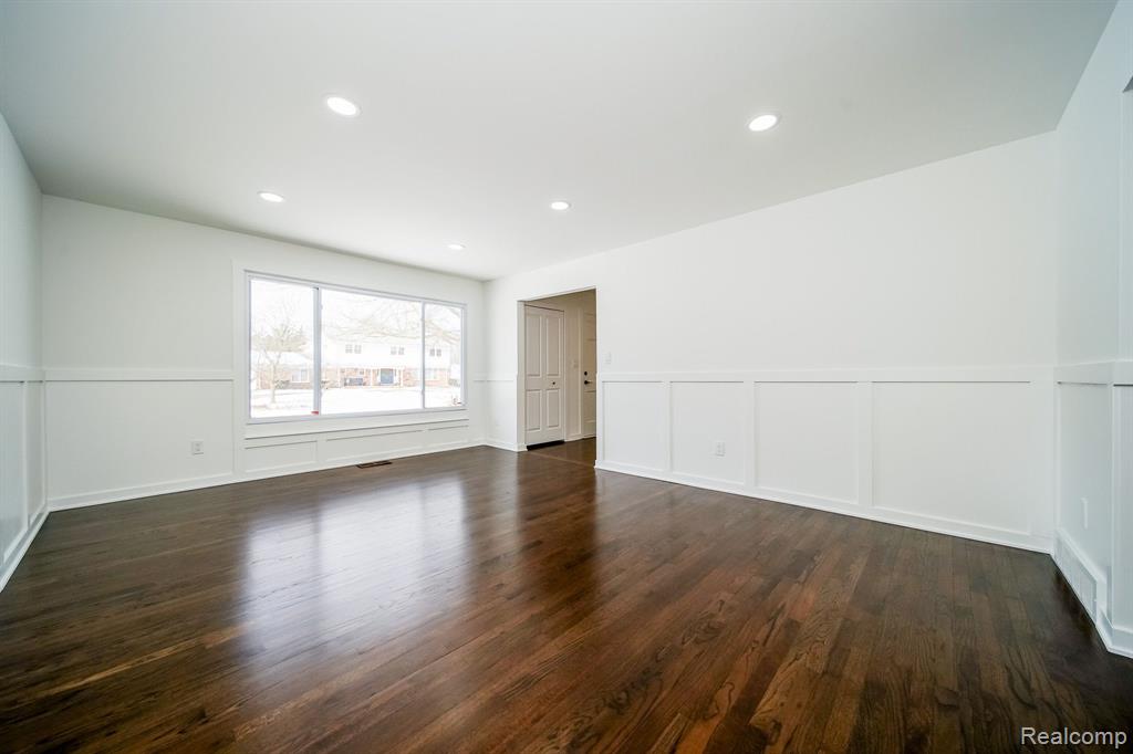 7359 SAINT AUBURN Drive, Bloomfield Hills, MI 48301 — Photo 26