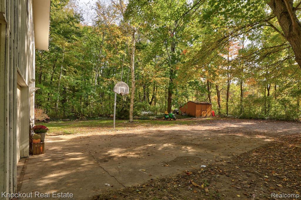7553 BRAY Road, Vassar, MI 48768 — Photo 41