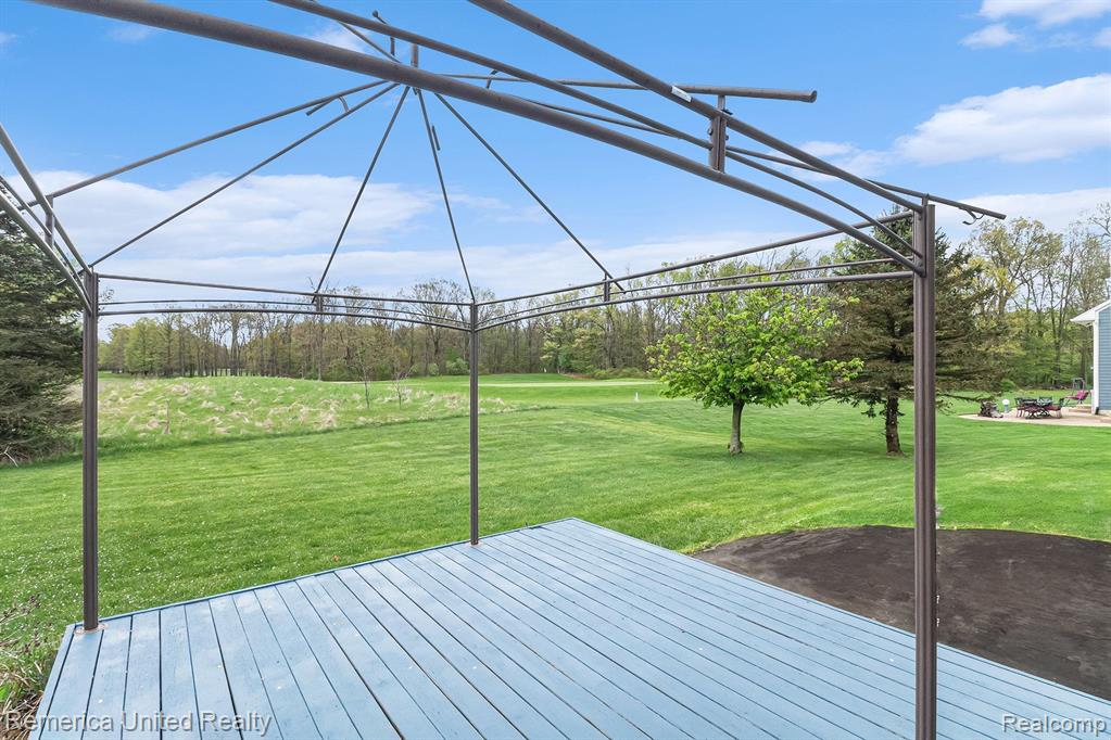 1390 COURTNEY, Hartland, MI 48353 — Photo 17
