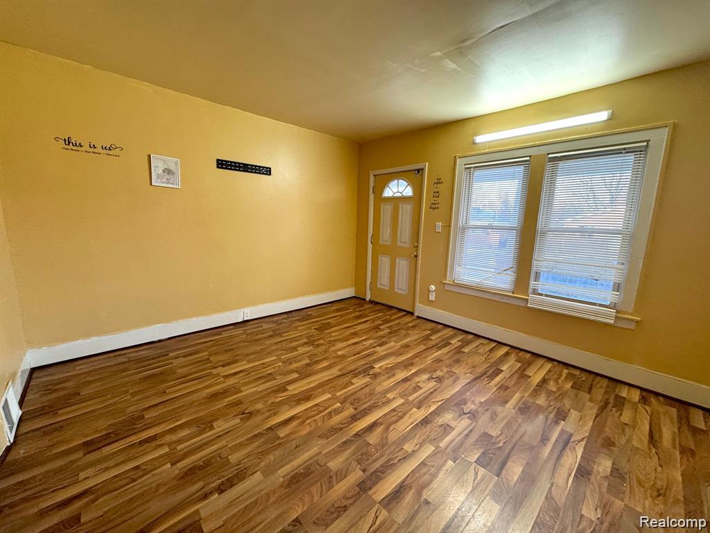 7534 Fisher Avenue, Warren, MI 48091 — Photo 6