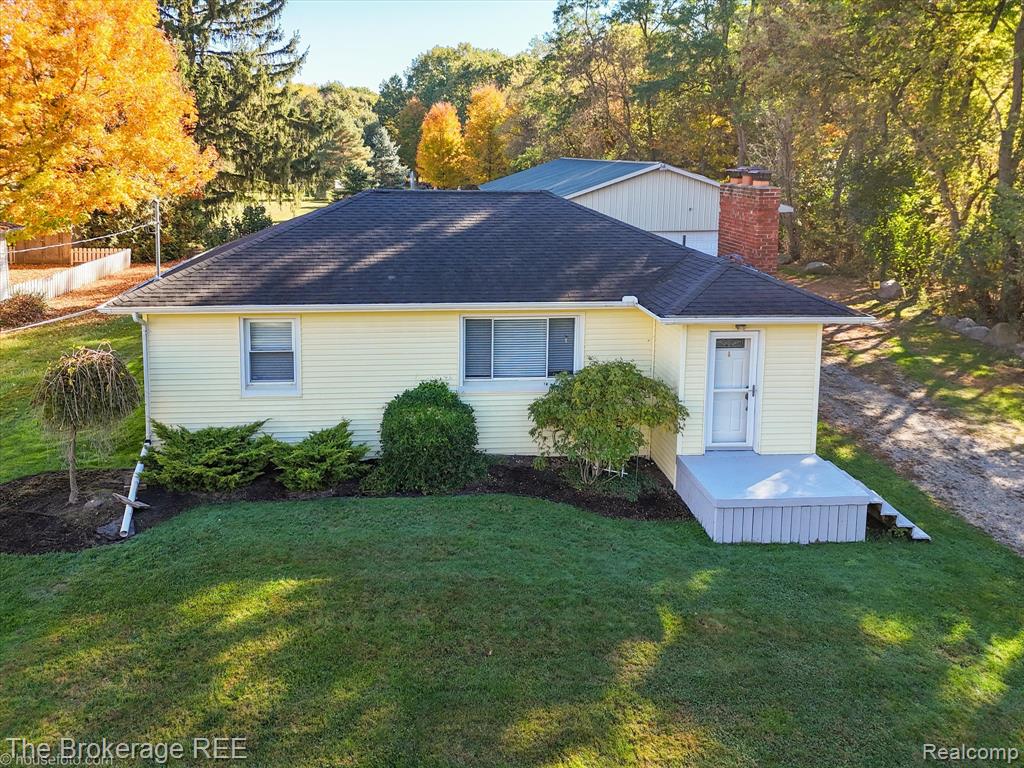 5400 N Center Road, Genesee, MI 48506 — Photo 3