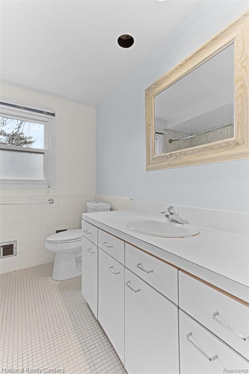 4817 Faircourt Drive, West Bloomfield, MI — Photo 20
