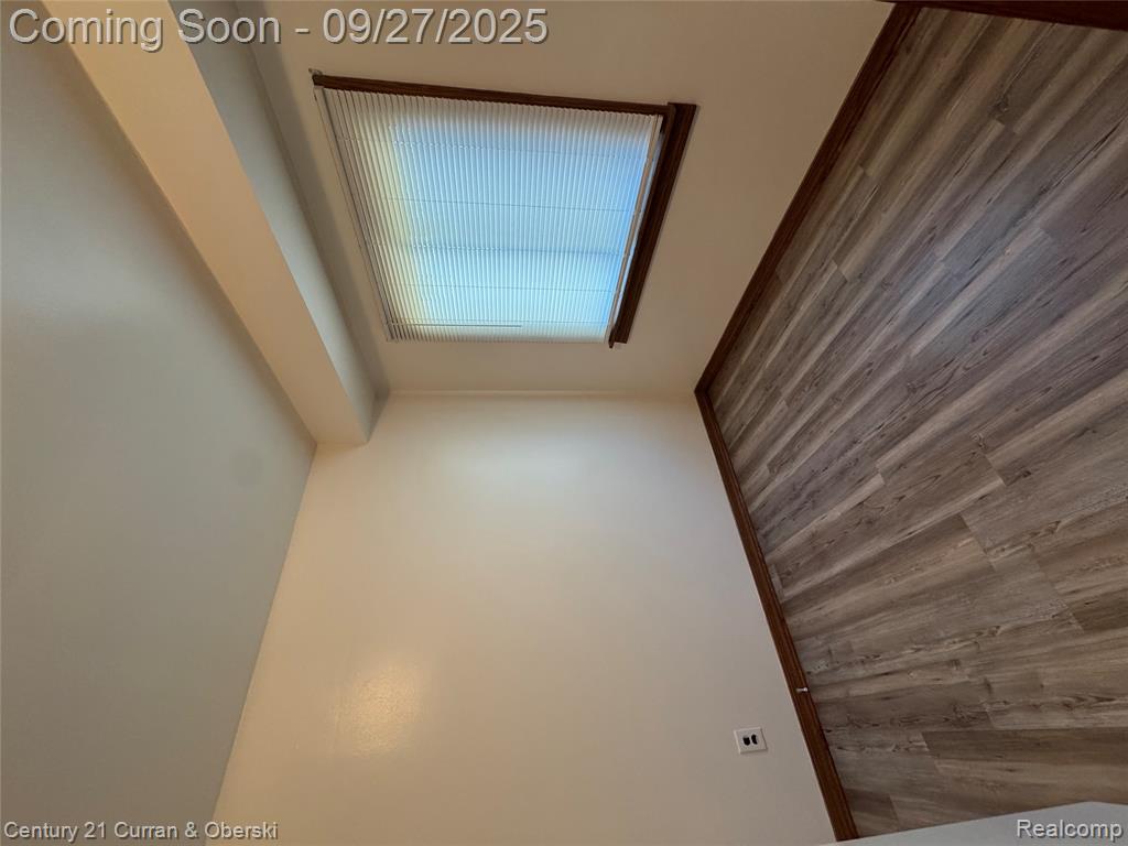 4208 Grindley Park Avenue, Dearborn Heights, MI 48125 — Photo 14