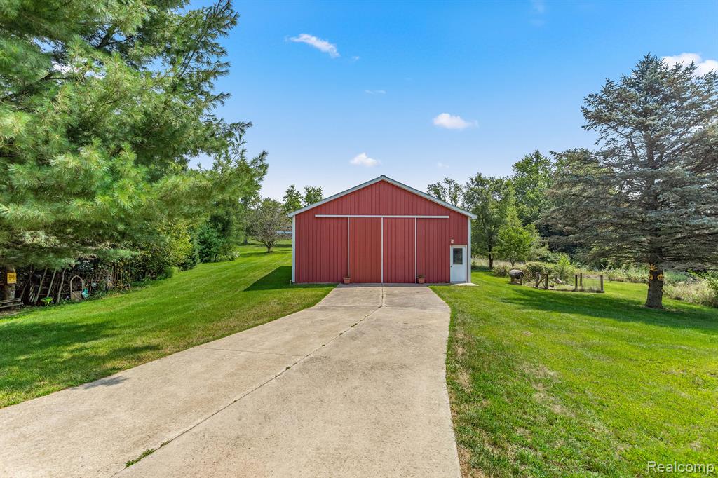 12735 BURMEISTER Road, Manchester, MI 48158 — Photo 33