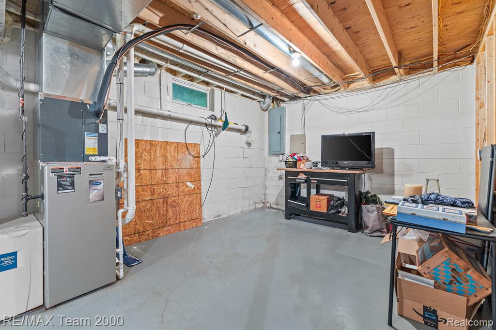 3839 Winding Pine Drive, Metamora, MI 48455 — Photo 25