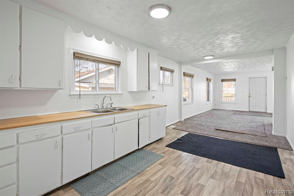 410 S Woodworth Street, Corunna, MI 48817 — Photo 13