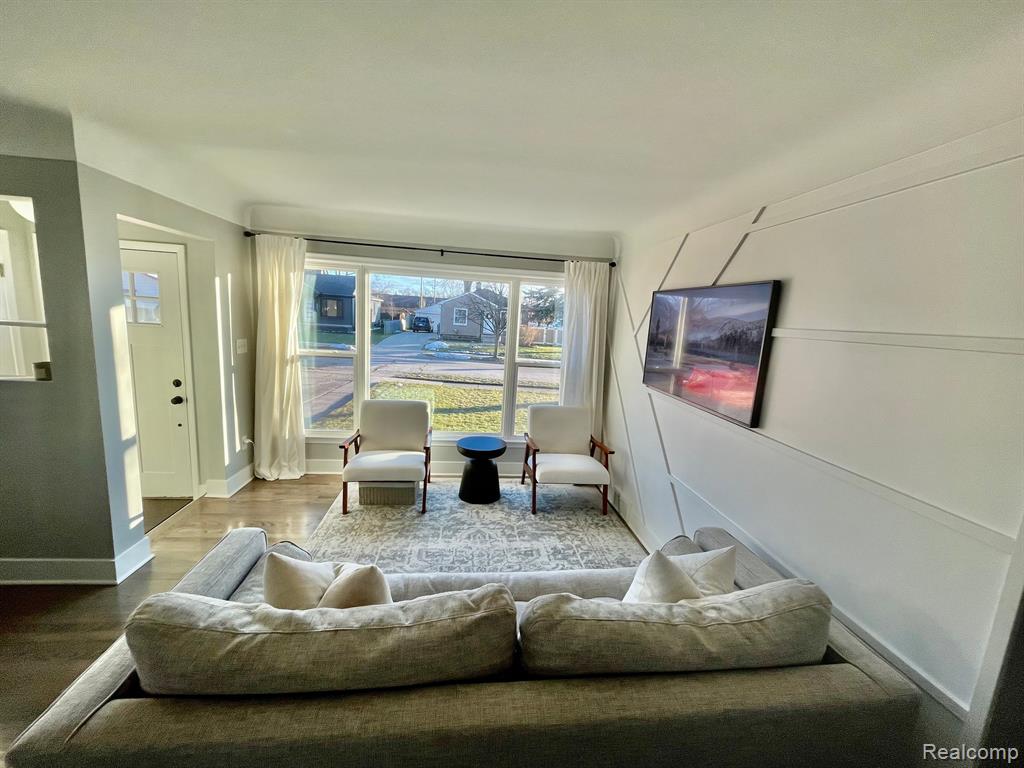 654 BROADACRE Avenue, Clawson, MI — Photo 5