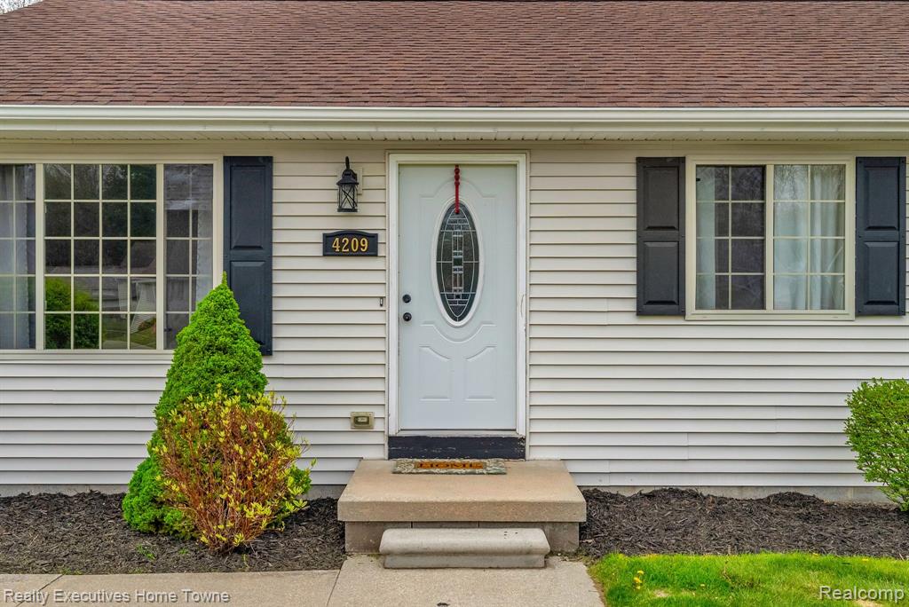 4209 TRISTEN Avenue, Fort Gratiot, MI 48059 — Photo 3