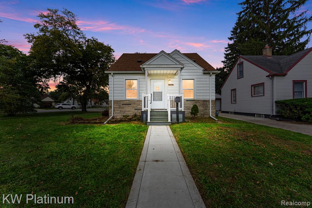 20009 Pinecrest Street, Taylor, MI 48180