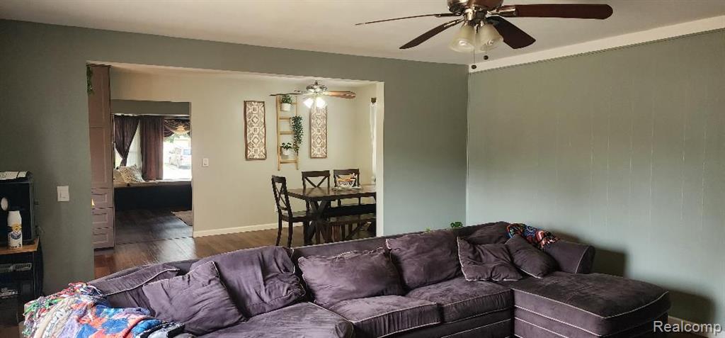 210 N PRINCESS Drive W, Canton, MI 48188 — Photo 25