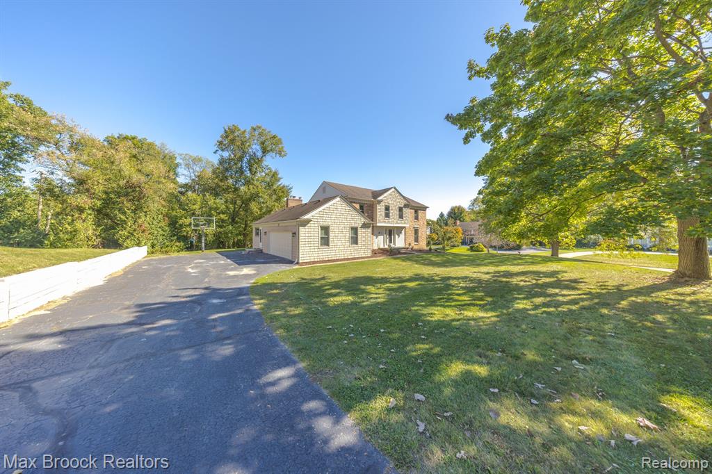4520 STONY RIVER Drive, Bloomfield Hills, MI — front exterior