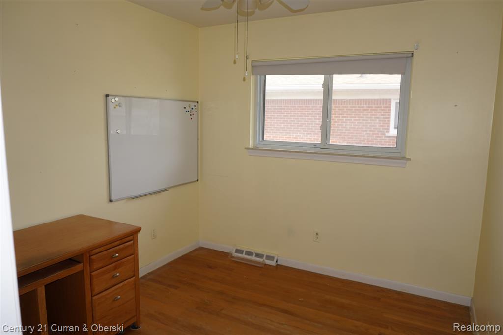 25659 Baldwin Street, Dearborn Heights, MI 48127 — Photo 16