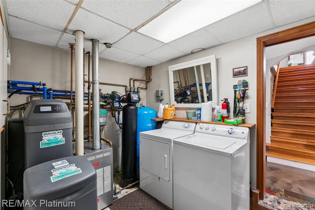 3154 PONEMAH Drive, Fenton, MI 48430 — Photo 36