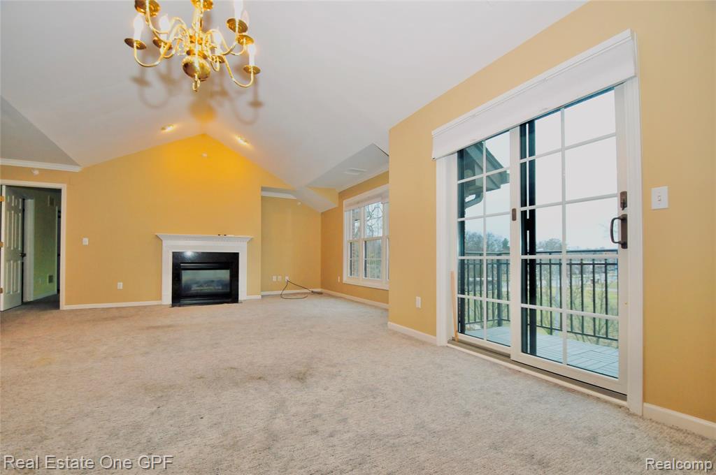 26 Pointe Park Place, 303, Grosse Pointe Park, MI 48230 — Photo 7