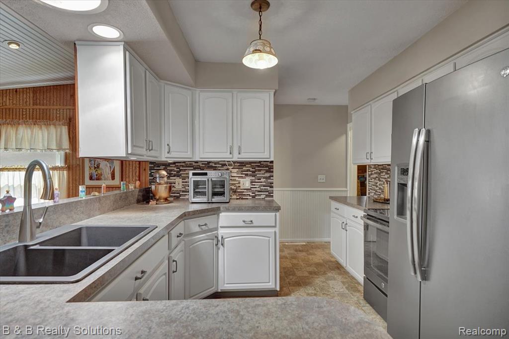 6229 Cold Spring Trail, Grand Blanc, MI 48439 — Photo 12