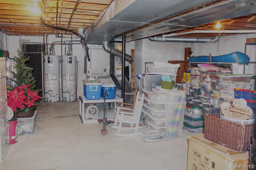760 Stanford Circle, Rochester Hills, MI 48309 — Photo 19