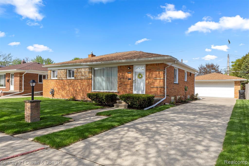 8262 Vine Avenue, Allen Park, MI 48101 — Photo 2