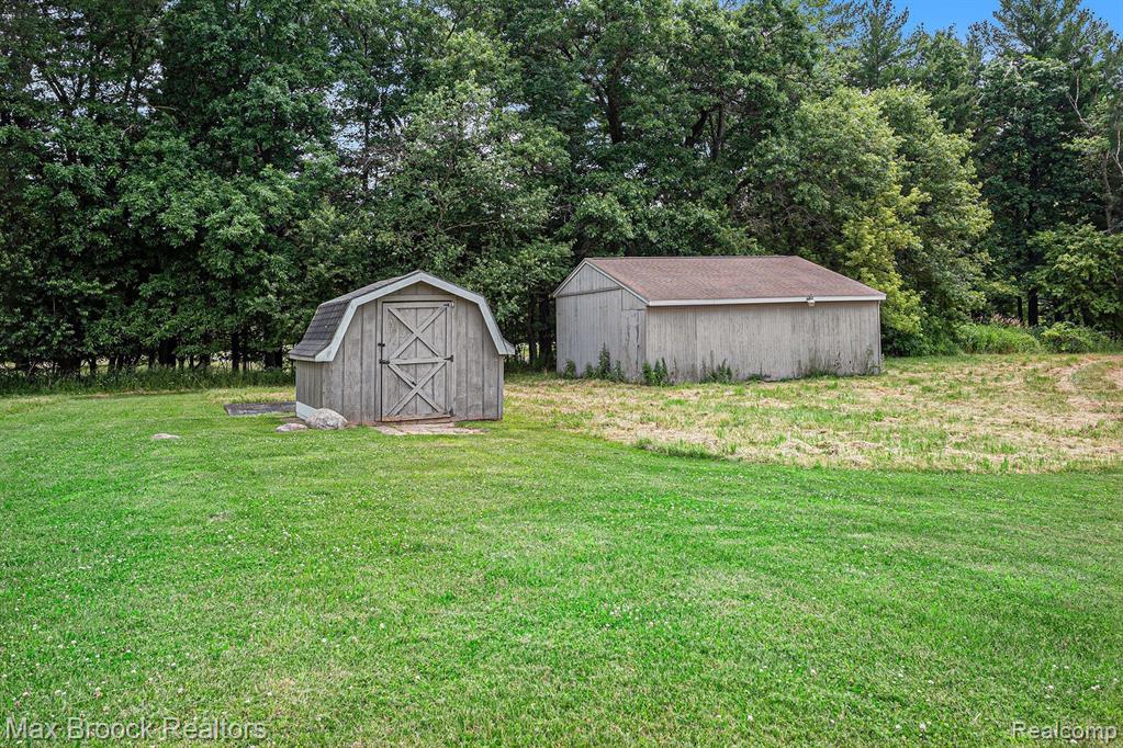 8515 Kier Road, Clarkston, MI 48348 — Photo 27