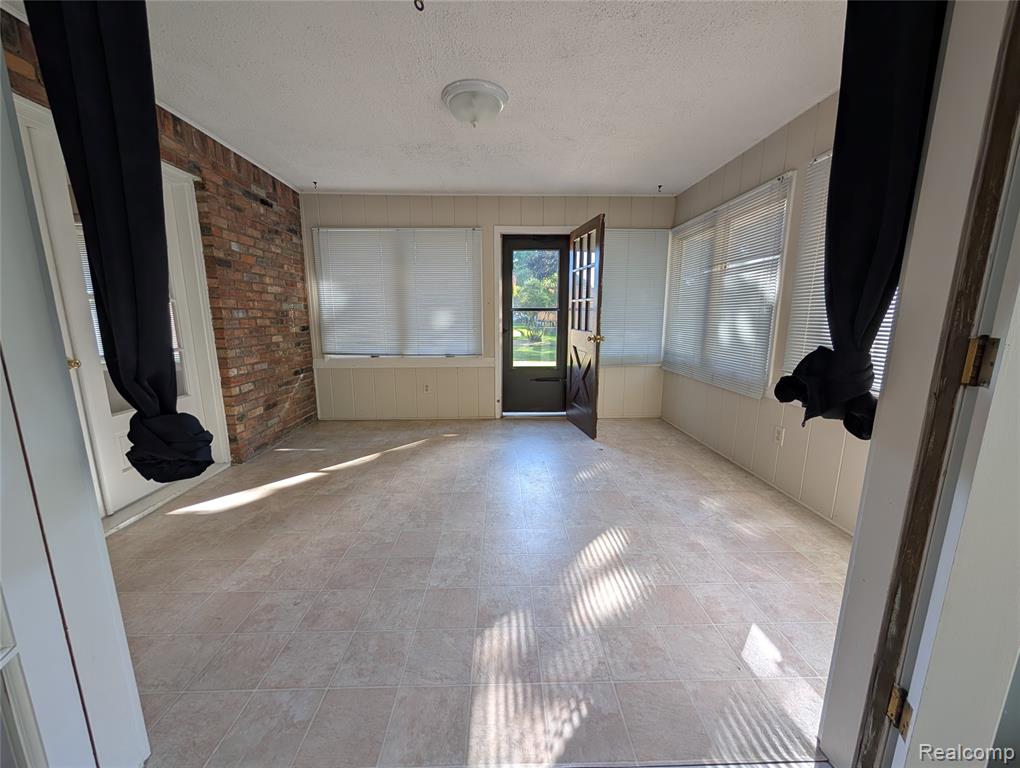 41215 Bruce Avenue, Plymouth, MI 48170 — Photo 2