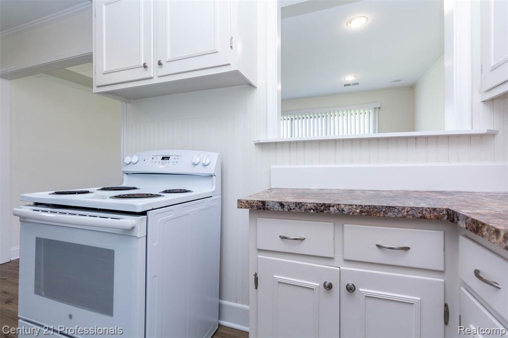21892 Ehlert Avenue, Warren, MI 48089 — Photo 12