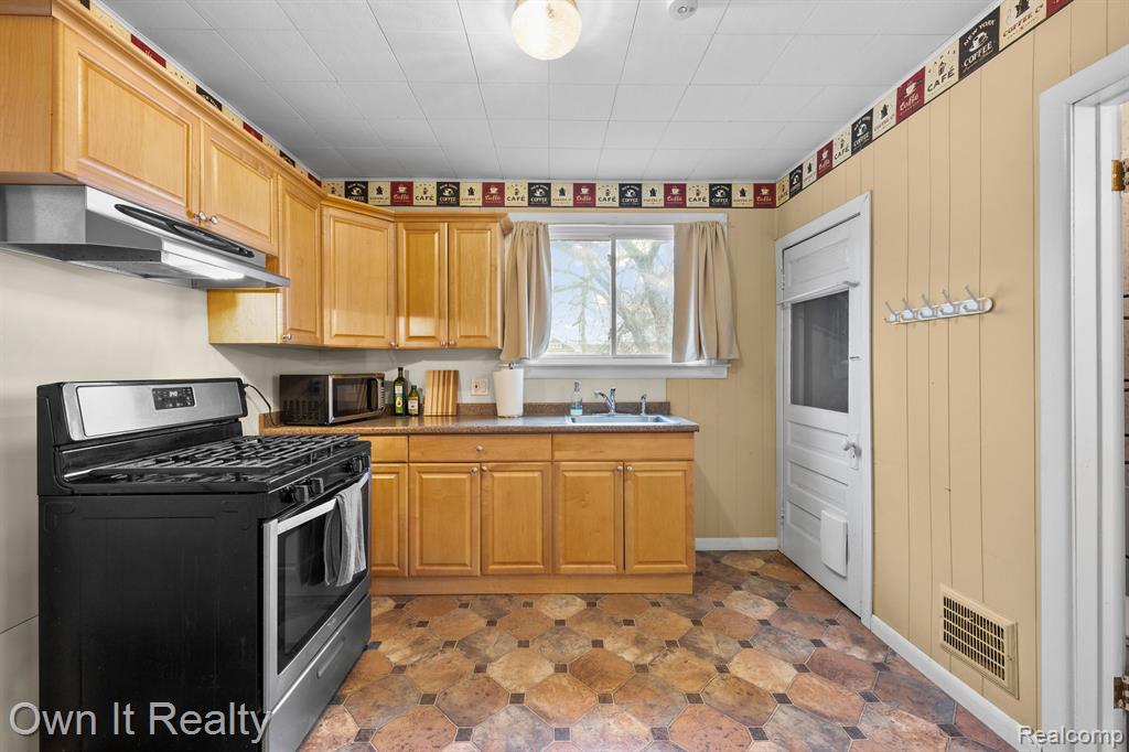 7240 Anthony Street, Dearborn, MI 48126 — Photo 16