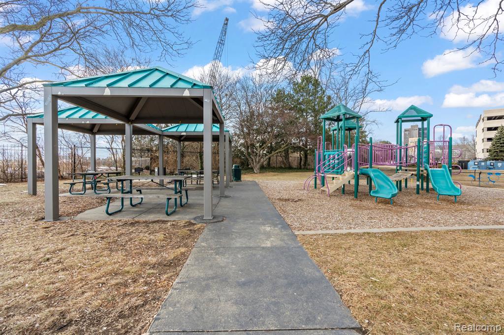 300 Riverfront Drive, 27C, Detroit, MI 48226 — Photo 30