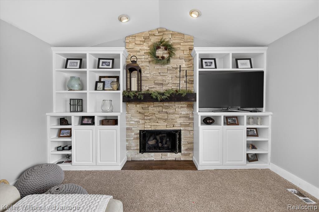 47707 Rochester Drive, Novi, MI — Photo 14