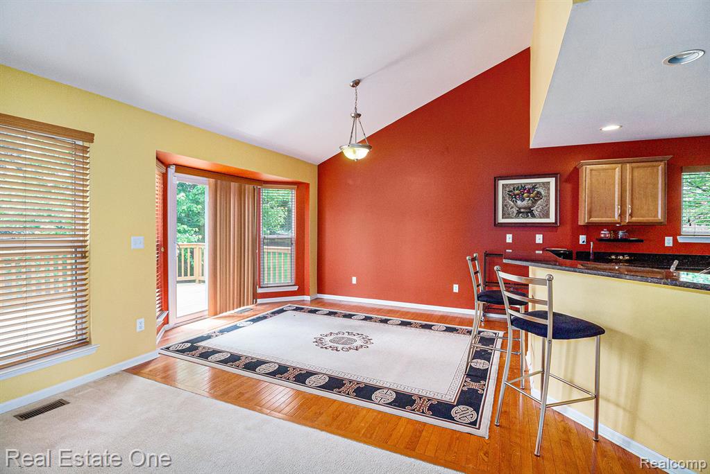 1130 Andover Circle, Commerce Twp, MI 48390 — Photo 6