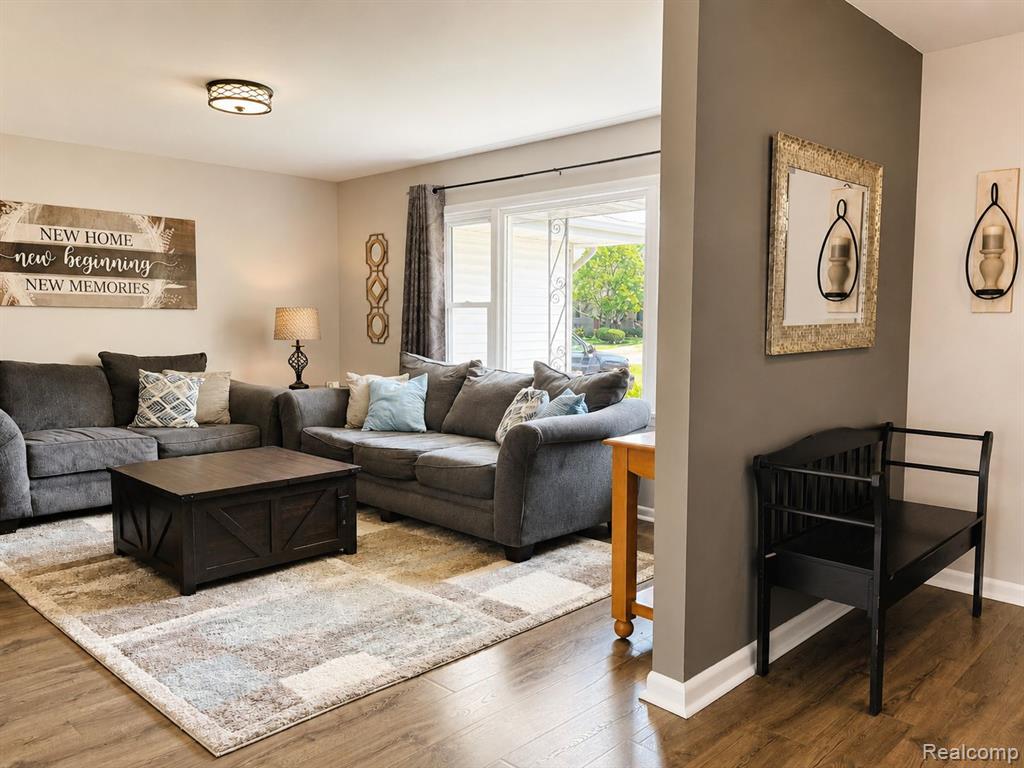 4108 Allen Court, Bay City, MI 48706 — Photo 5