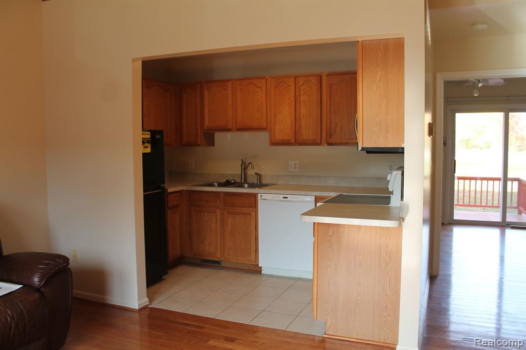 53 DEPOT Street, Oxford, MI 48371 — Photo 5