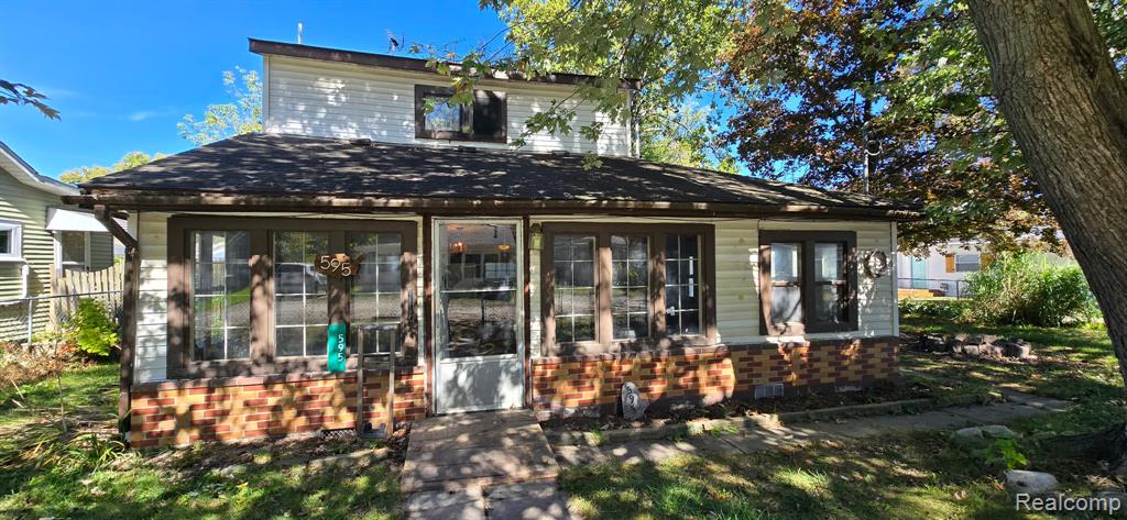 595 Pleasant Drive, Gregory, MI 48137 — front exterior