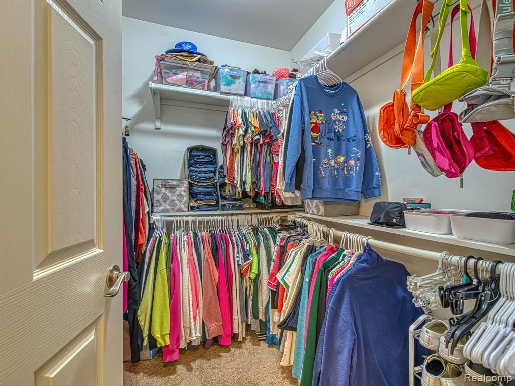 655 Vinewood Street, Wyandotte, MI 48192 — Photo 18