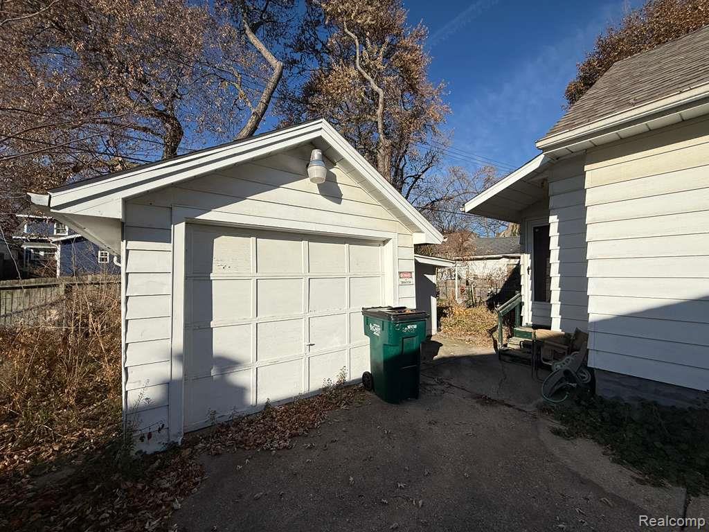 819 Cawood Street, Lansing, MI 48915 — Photo 26
