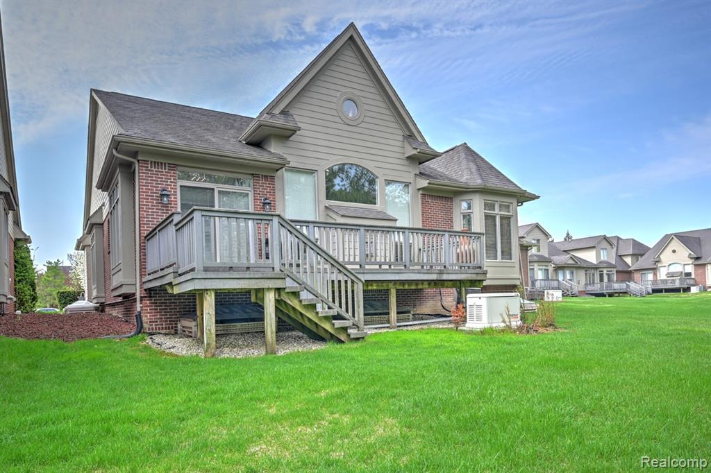 5591 Pembrooke Crossing, West Bloomfield, MI — Photo 51