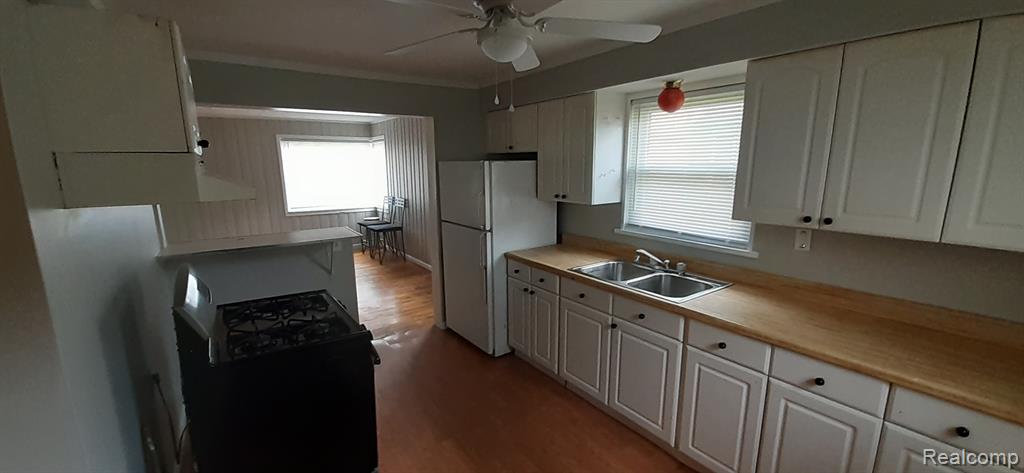 4914 Gertrude Street, Dearborn Heights, MI 48125 — Photo 7