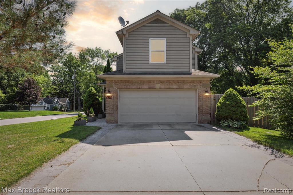 5745 Eastman Boulevard, West Bloomfield, MI 48323 — front exterior