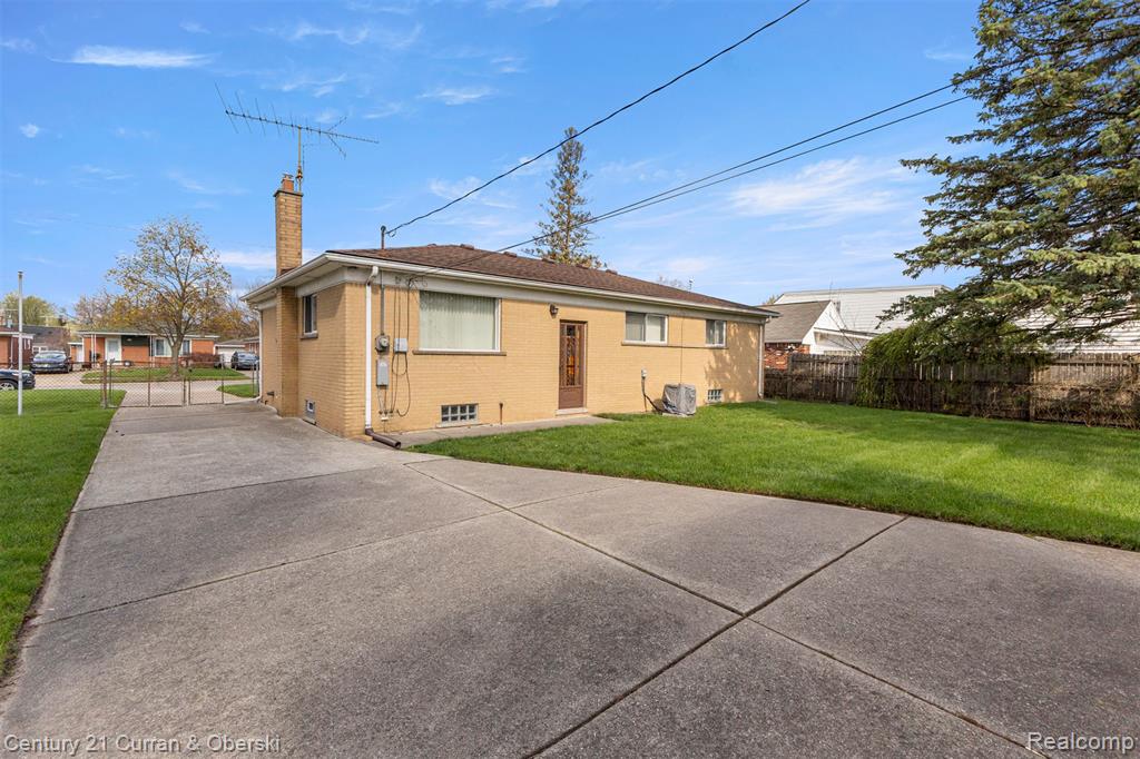 6450 N Lafayette Street, Dearborn Heights, MI 48127 — Photo 38
