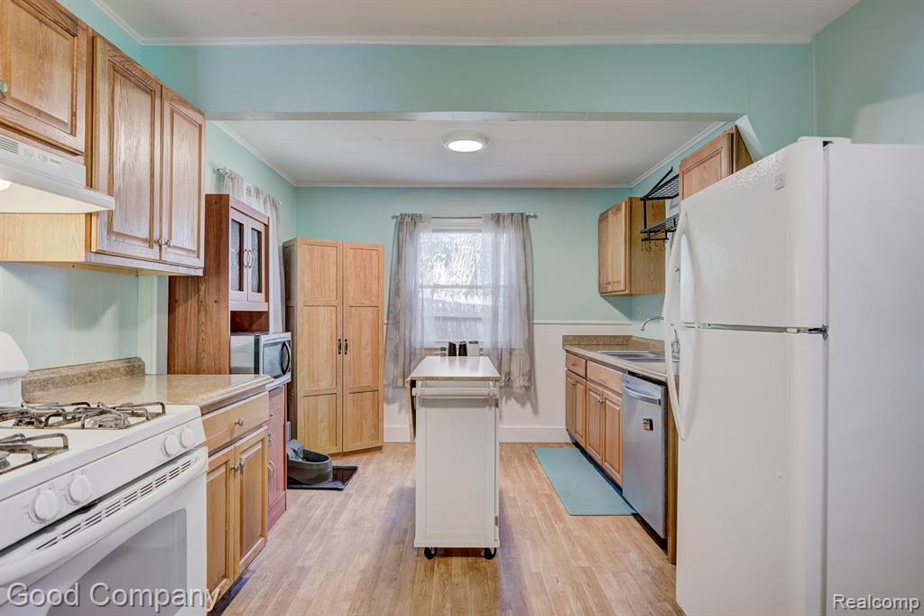 585 Roth Boulevard, Clawson, MI — Photo 7