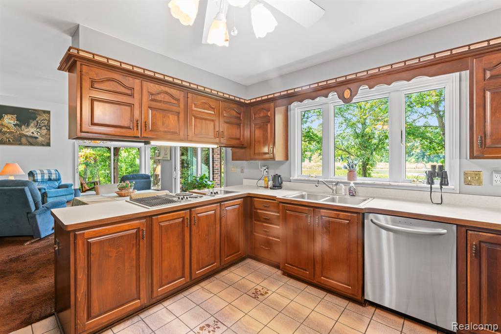 15000 Bishop Road, Byron, MI 48418 — Photo 33