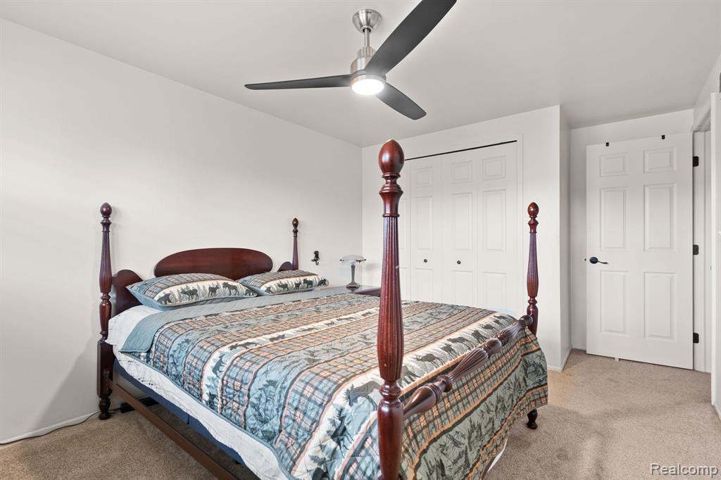 44089 Harsdale Drive, Canton, MI 48187 — Photo 49