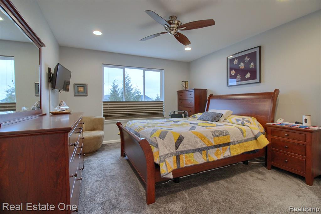29924 MAGNOLIA Drive, New Hudson, MI 48165 — Photo 22
