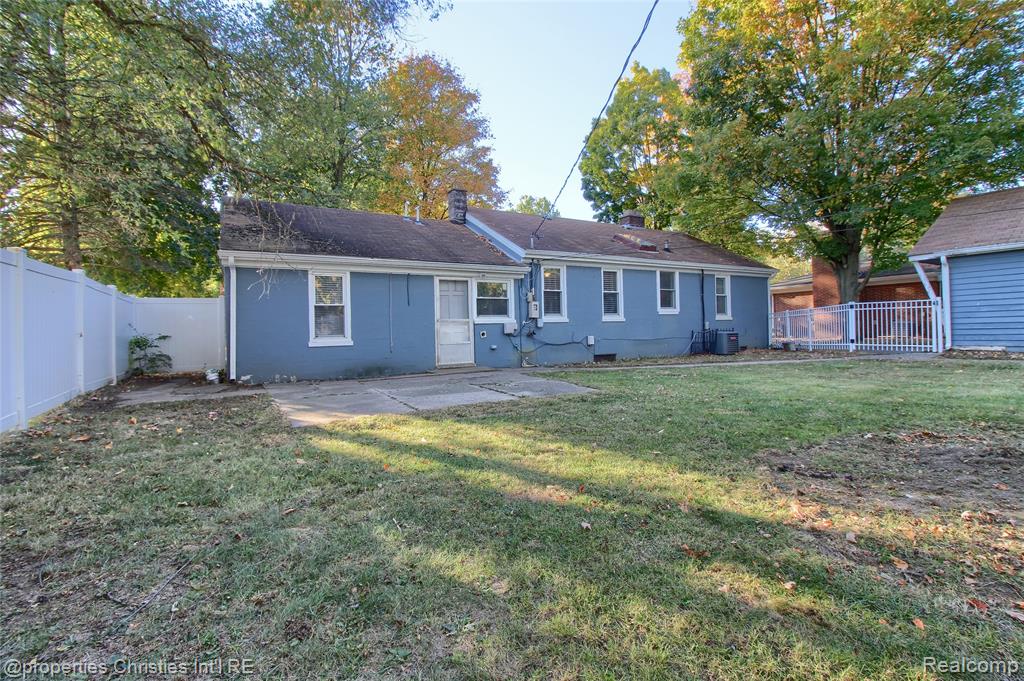 816 Carpenter Street, Northville, MI 48167 — Photo 27