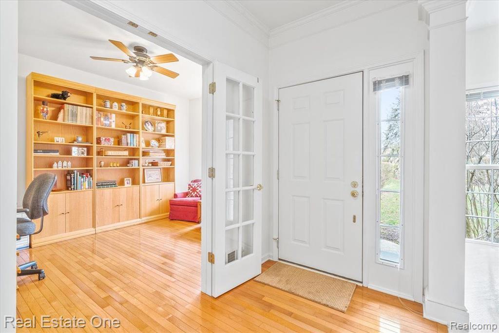 39612 GREENBRIER Court, Northville, MI 48168 — Photo 11